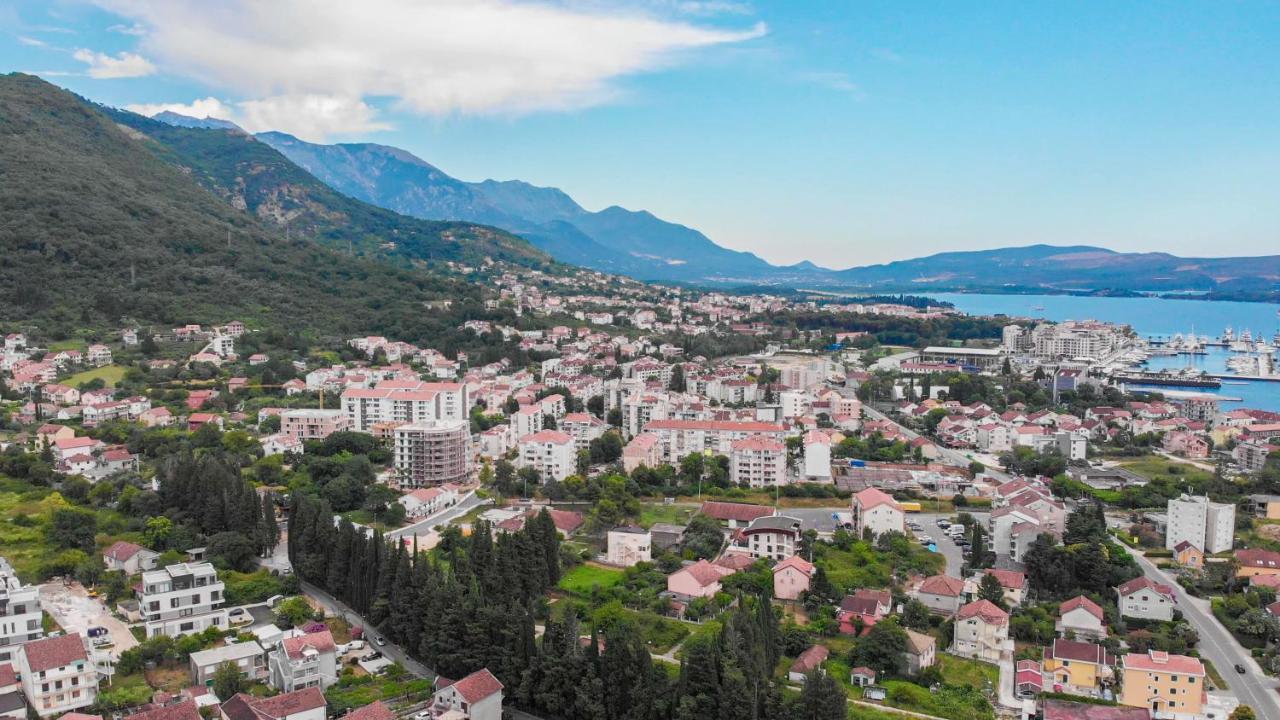 Ferienwohnung Adriabay Studio Tivat Exterior foto